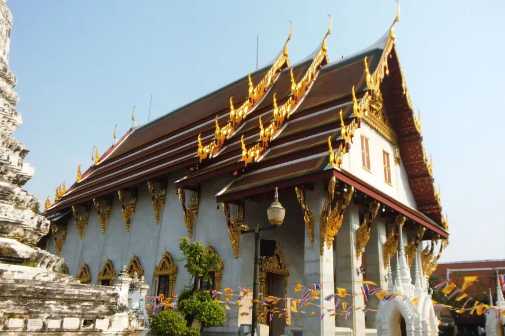 วัดระฆังโฆสิตารามวรมหาวิหาร