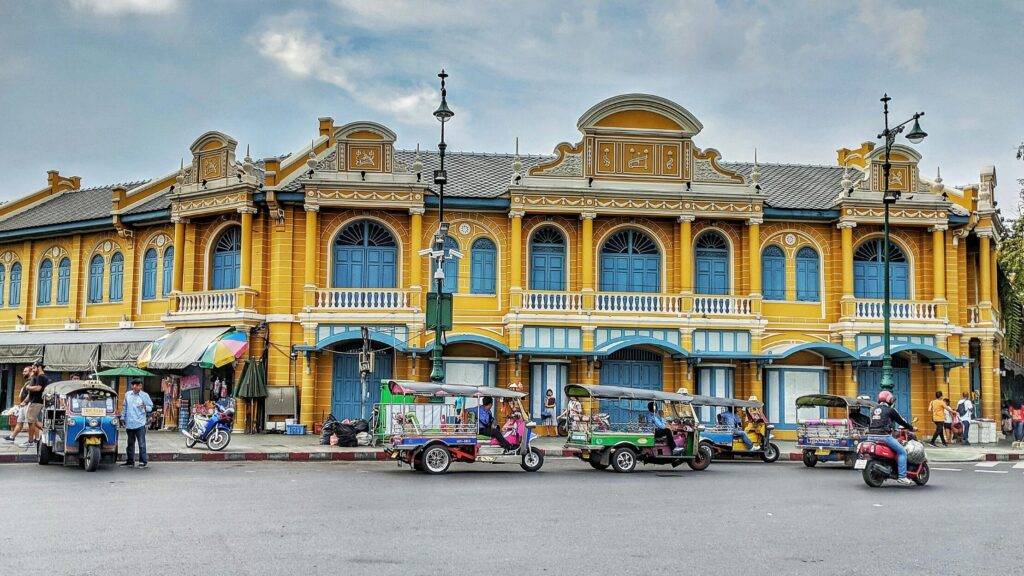 Discovering Old Bangkok Along the River Rattanakosin Area