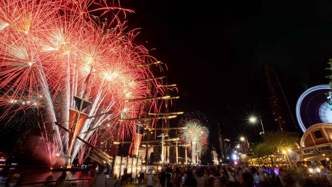 Asiatique The Riverfront_ Romantic Evening Market
