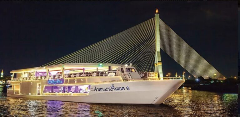 Chao Phraya Princess Dinner Cruise in Bangkok